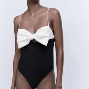 Zara Cream and Black Bow Top Bodysuit Small